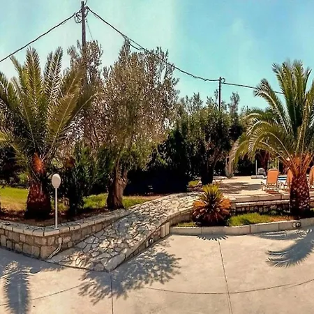 Glyfada Ii * Parálion Ástros