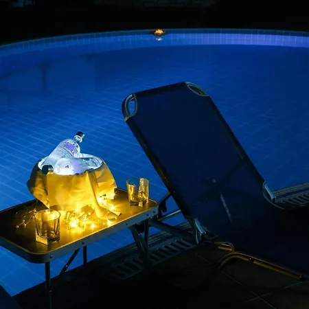 度假居 Glyfada Ii *